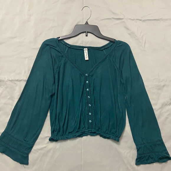 Juniors long sleeve crop top - Picture 1 of 2